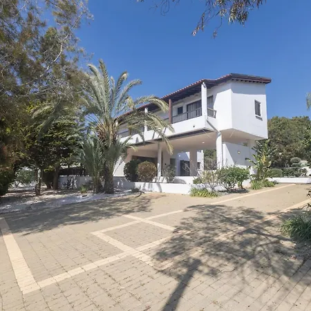 Дом отдыха Rosie Айя-Напа